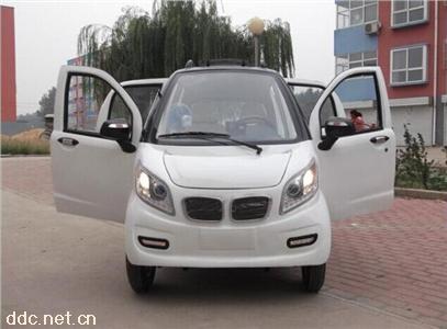  铁壳老年代步车